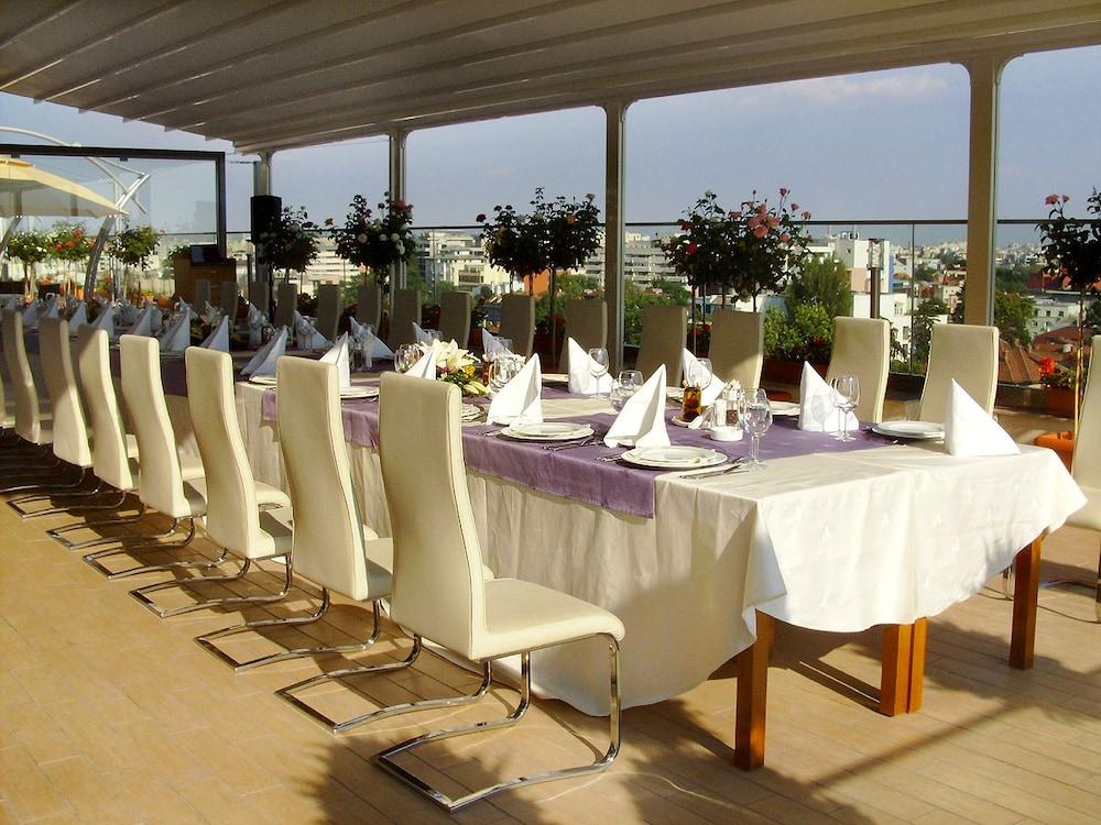 Marshal Garden Hotel