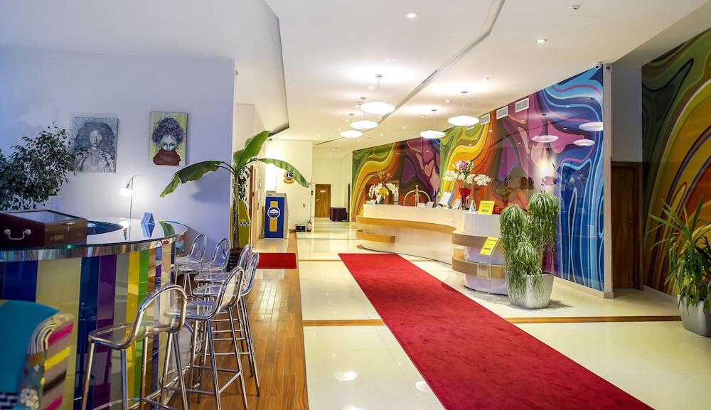 Marshal Garden Hotel 4*