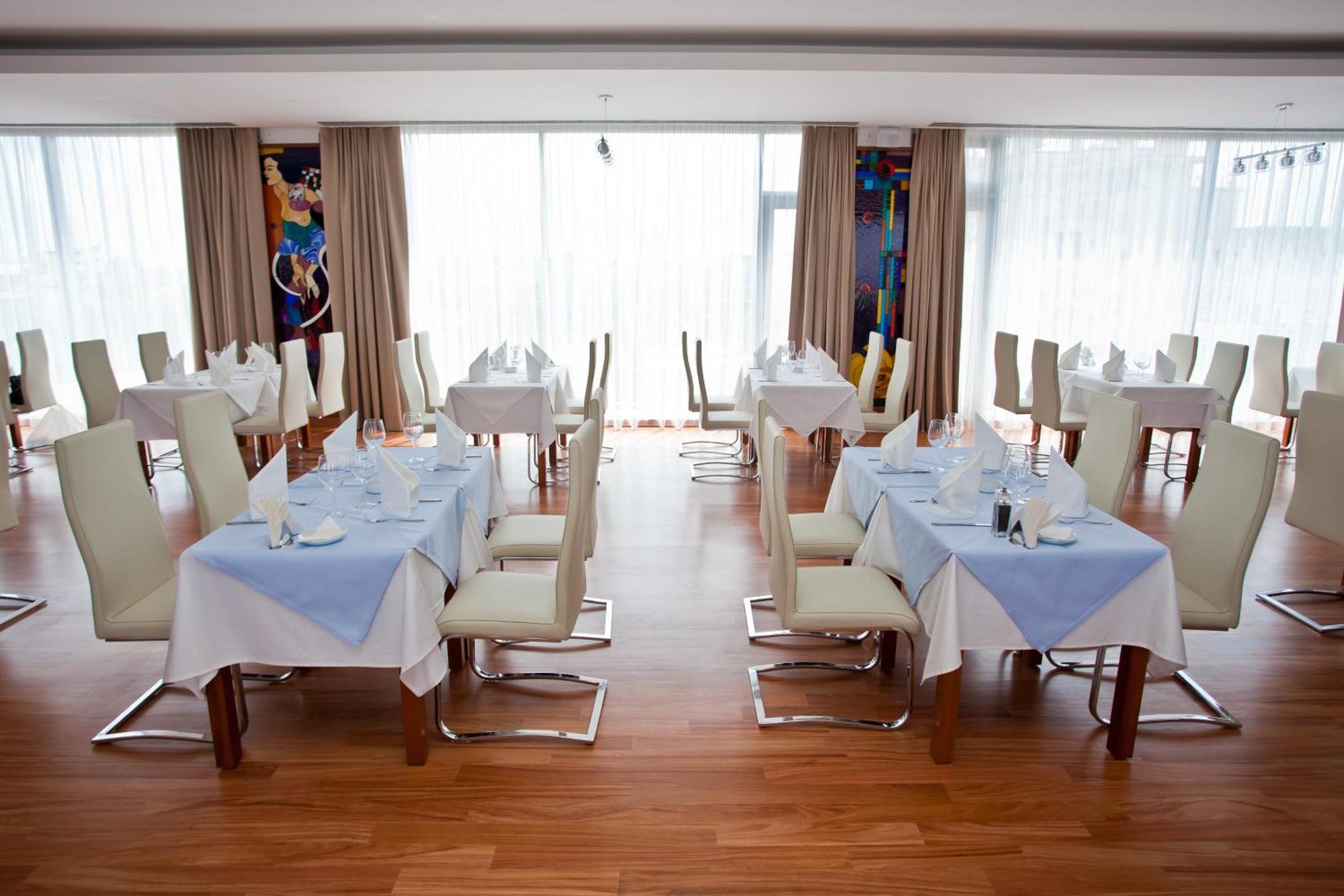 Hotel Marshal Garden 4*