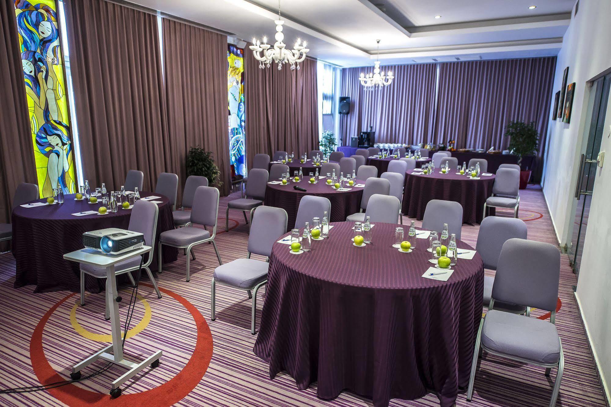 Marshal Garden 4* Bucarest